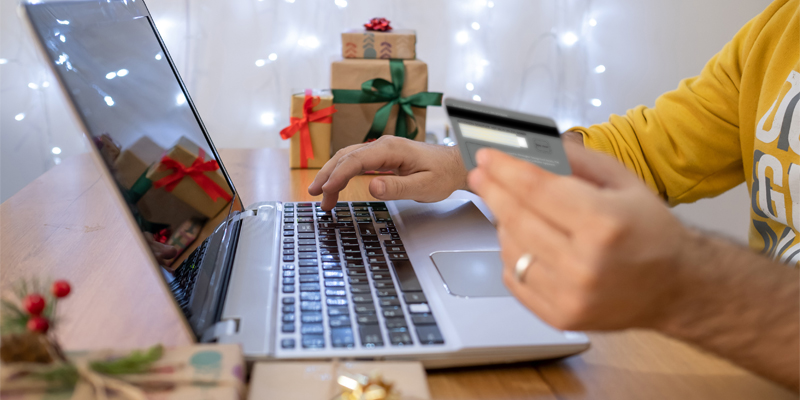 How to Keep Your Finances Secure this Holiday Shopping Season